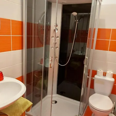 Apartment Corner Apartman 2 *