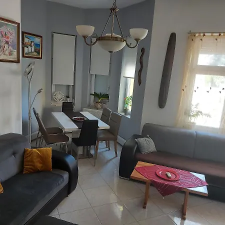 Corner Apartman 2 *